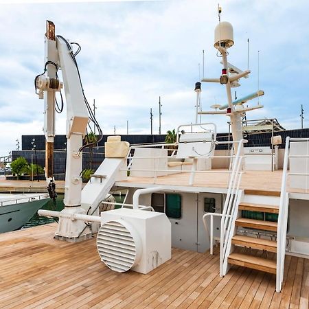 Luxury Boat Hotel Sant Adrià de Besòs Eksteriør billede